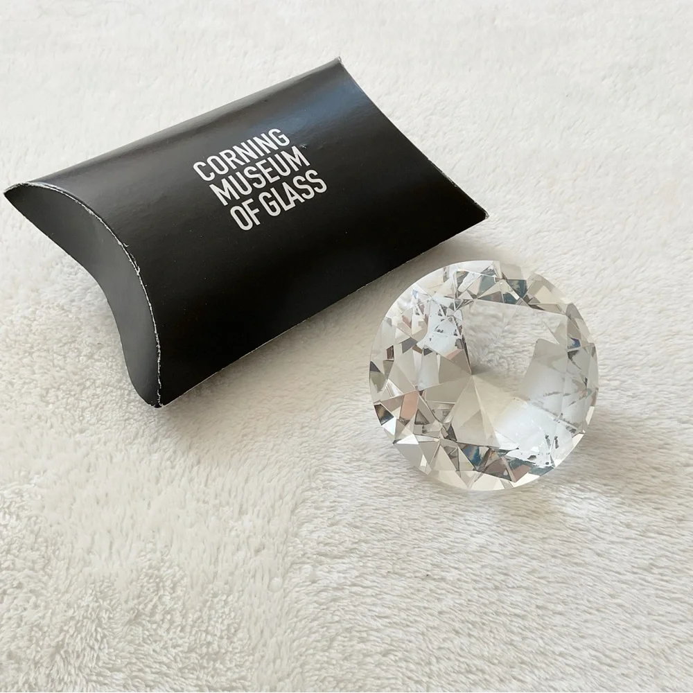 Corning Museum of Glass Diamond-Shaped Crystal Paperweight 3” NWT
